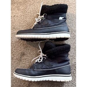 Sorel Black and White Winter Snow Boots Size 9